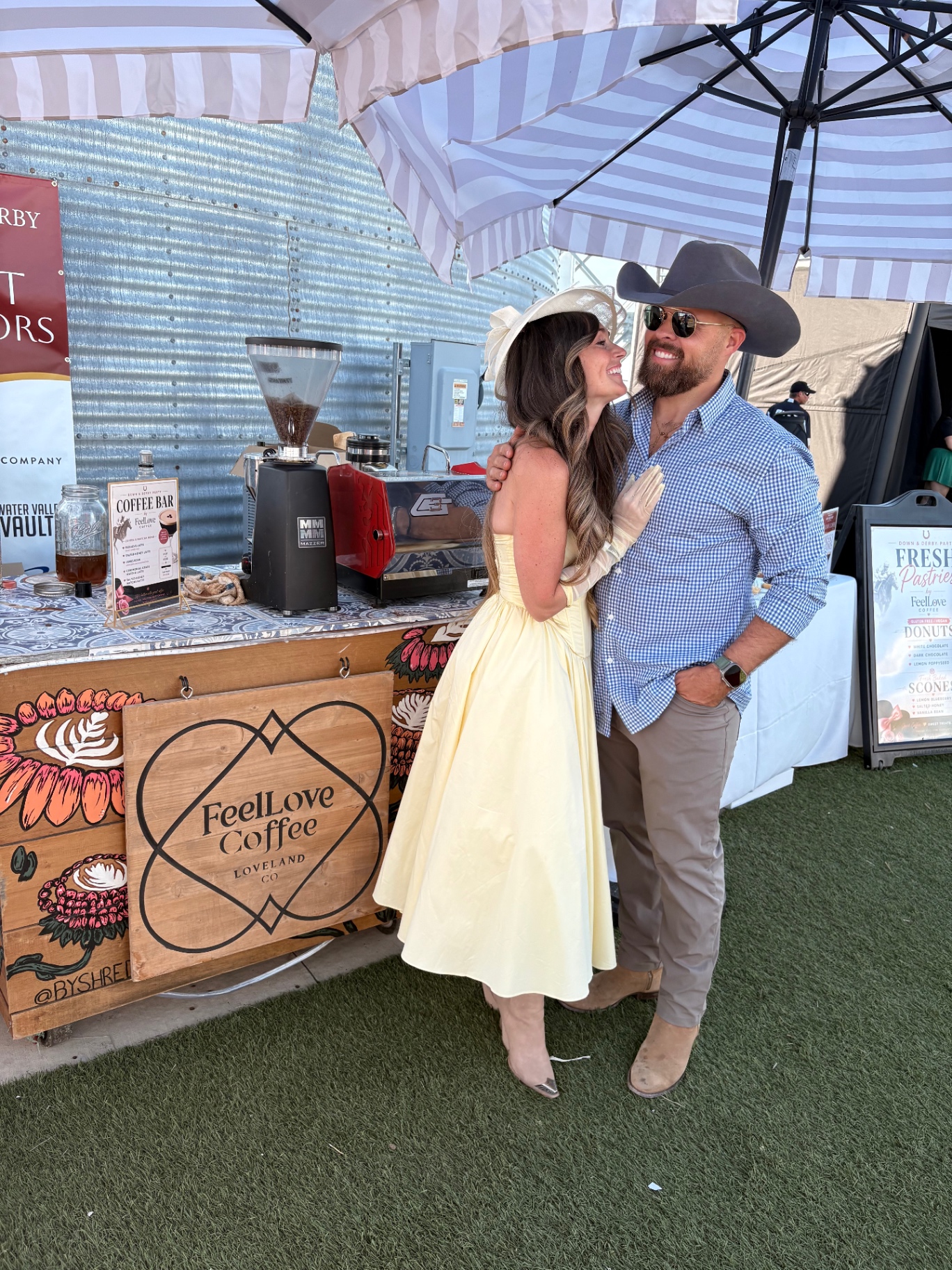 FeelLove Coffee Cart